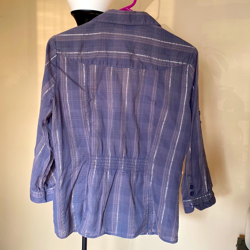 Vanity button down blouse - Picture 2 of 4